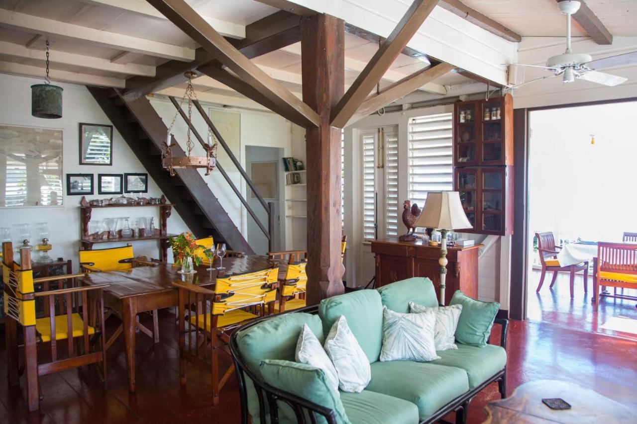 Llantrissant Beachcliff Villa เนกริล ภายนอก รูปภาพ